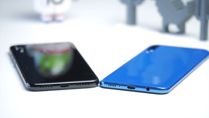 Samsung Galaxy A50 или Xiaomi Mi 9 SE: какой смартфон купить? – фото 10