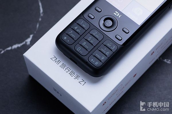 Xiaomi вывела на рынок Travel Assistant Z1: мобилка, переводчик, GPS-трекер и Power Bank в одном корпусе – фото 3