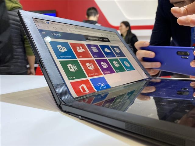 Lenovo согнула ноутбук: новинка из серии ThinkPad X1 стала героем Tech World 2019