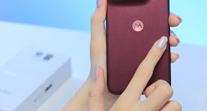 Обзор Motorola Edge 70 Pro дизайн