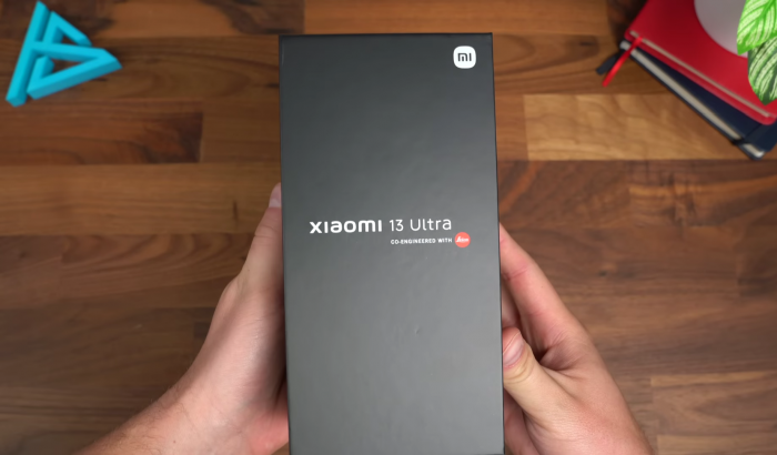 Упаковка Xiaomi 13 Ultra