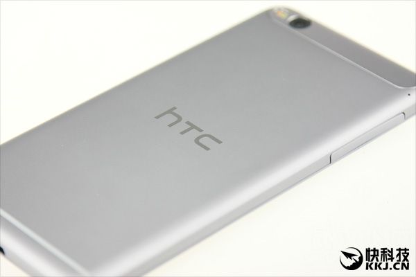 «Живые» фото неанонсированного HTC One X9 выложили в сеть – фото 3