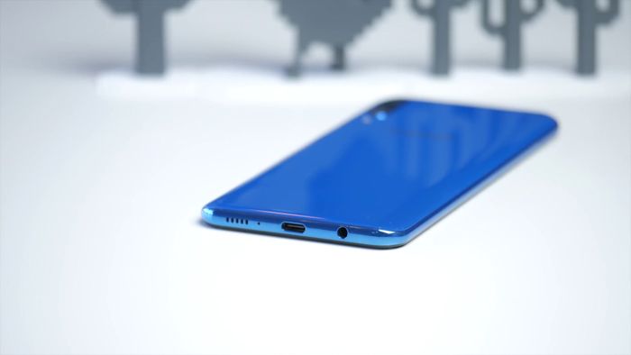 Samsung Galaxy A50 или Xiaomi Mi 9 SE: какой смартфон купить? – фото 7