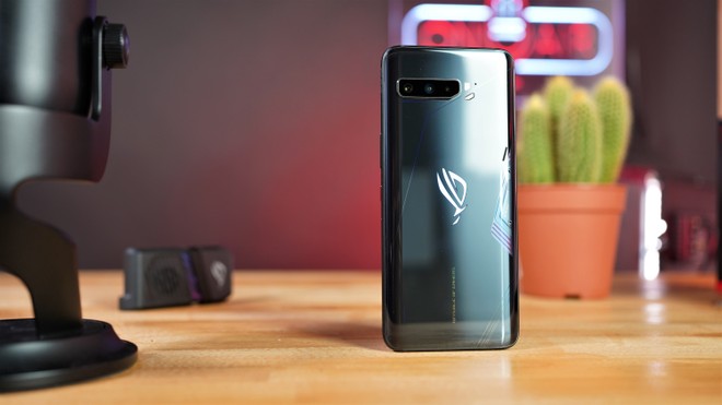 Анонс Asus ROG Phone 3: геймерский смартфон в лучших своих традициях – фото 2