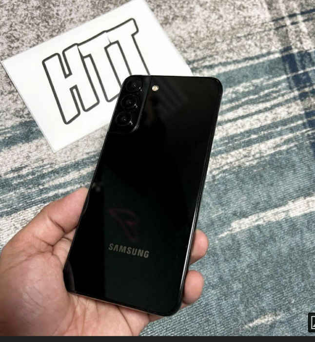 Samsung Galaxy S22 показался на «живом» снимке – фото 1