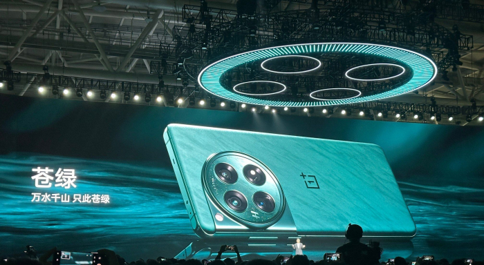 OnePlus 12 представлено: что показали на презентации – топовый Snapdragon 8 Gen 3, крутой сенсор Sony LYT-808 – фото 1