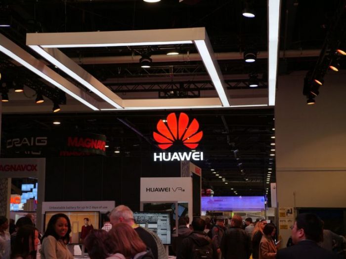 Названа цена отказа Великобритании от сотрудничества с Huawei – фото 1