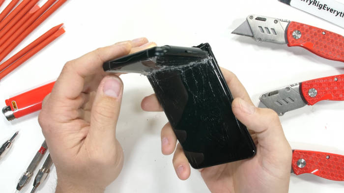 OnePlus 10 Pro оказался складным смартфоном – фото 1