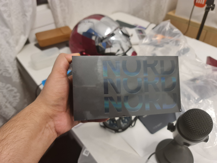 OnePlus Nord 2T in the photo and the first performance test in the benchmark – фото 1