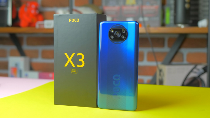 Poco X3 with box on the table