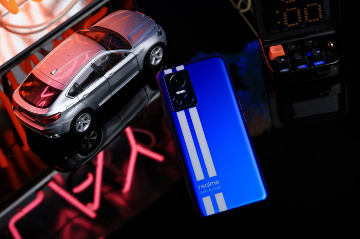 Realme GT Neo 3 went beyond China: the price of a smartphone – фото 1