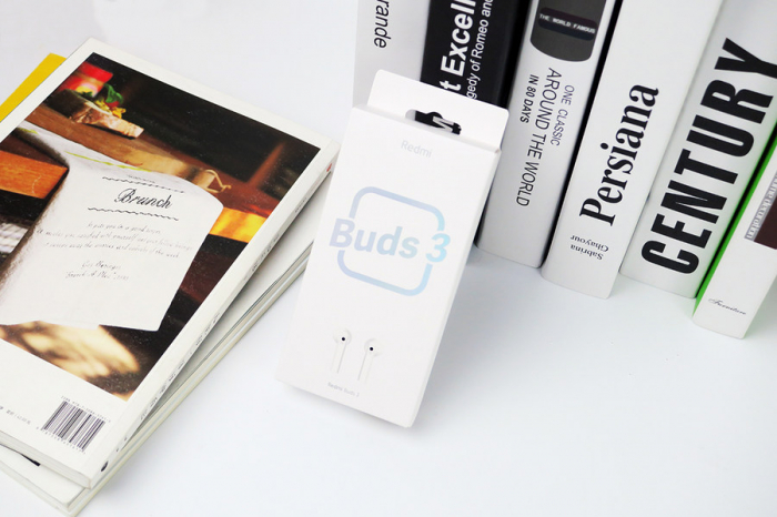 Представлены Redmi Buds 3: легкие и доступные наушники с чипом Qualcomm – фото 1