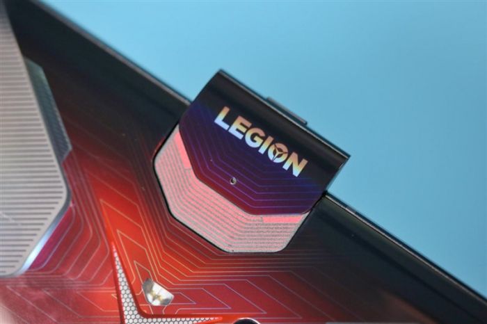 Представлен игрофон Lenovo Legion Pro: мощное железо, фронталка на торце и фокусы с быстрой зарядкой – фото 5