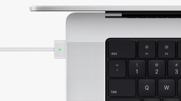 Анонс MacBook Pro нового поколения: мощное «железо», без Touch Bar и с «челкой» – фото 3