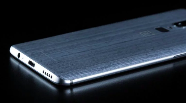 Зображення OnePlus 6 від одного з надійних постачальників витоків – фото 1