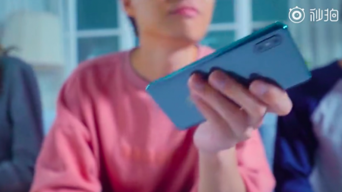 Xiaomi Mi Mix 3 показали на видео: загадка со сканером отпечатков пальцев – фото 1