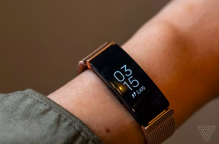 Google намерена выпускать носимую электронику, поэтому купила Fitbit – фото 1