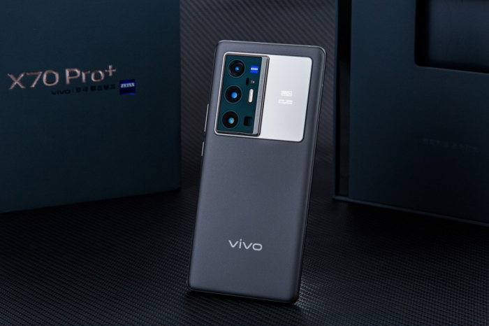 Анонс Vivo X70 Pro+: дорогий, елітарний та з крутою камерою – фото 1