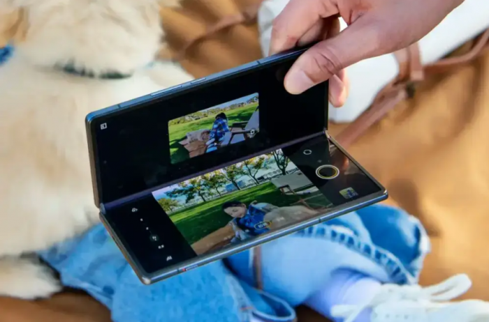 Vivo X Fold unveiled: flexible camera phone – фото 2