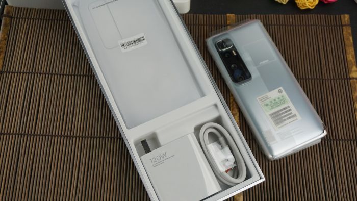 Xiaomi обманула с 120 Вт зарядкой Xiaomi Mi 10 Ultra – фото 1