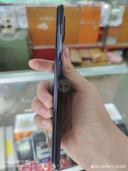 Xiaomi Mi 11 Lite предстал на «живых» фото – фото 3