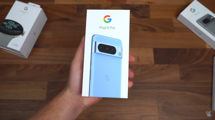 Google Pixel 8 Pro - коробка