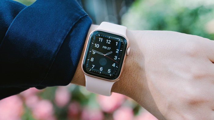 Apple Watch 8 можуть навчити міряти рівень цукру в крові – фото 1