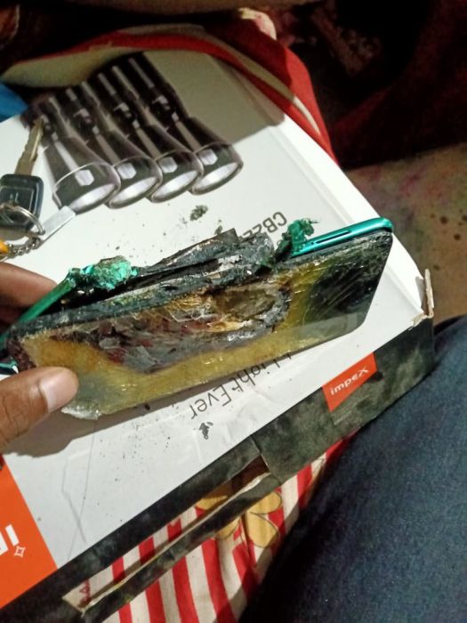 Новенький Samsung Galaxy M30s взорвался спустя день после покупки – фото 3