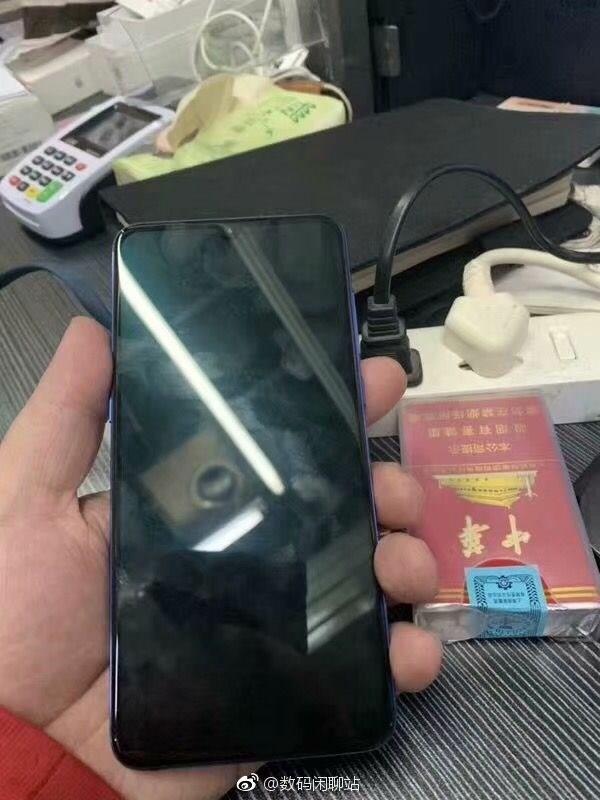 Показали главную фишку Xiaomi Mi 9 EE – фото 3
