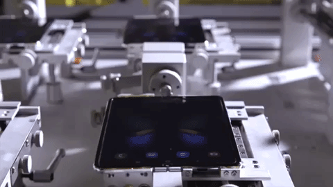 Видео: как Samsung тестировала Galaxy Fold – фото 2