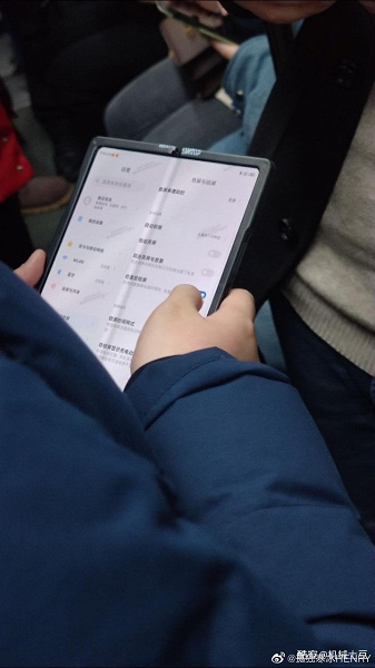 Складаний смартфон Xiaomi помічений у дикій природі – фото 2