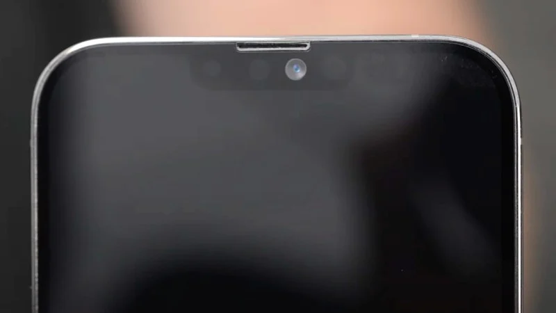 Прототип iPhone 13 Pro Max на видео: «монобровь» меньше, камера больше – фото 1