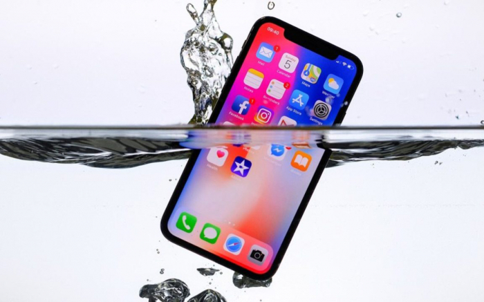 Дивовижна надійність: iPhone працює після року під водою – фото 1