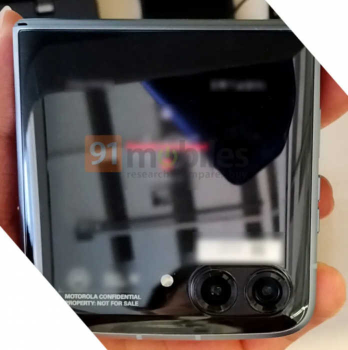 Складаний Motorola RAZR 3 показали живцем – фото 2