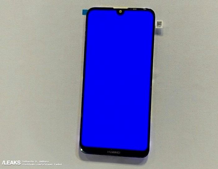 Huawei работает над смартфоном с полукруглым вырезом – фото 2