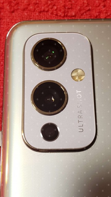 Фото OnePlus 9: симпатичный, но не будоражит – фото 3