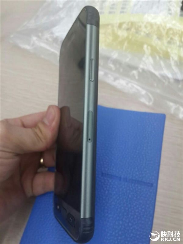 Samsung Galaxy S7 Active (CM-G891A) замечен на шпионских фото – фото 5