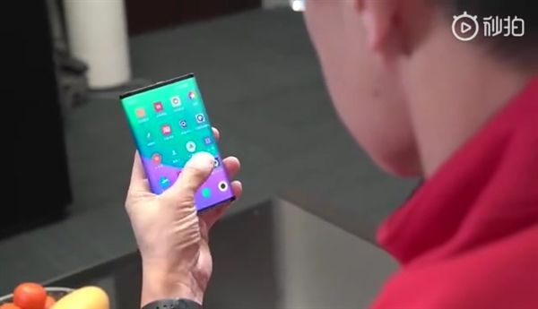 Xiaomi показала складной смартфон – фото 3