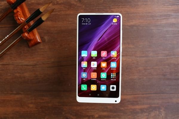 Xiaomi Mi Mix 2s: еще одна попытка сделать крутой, «безрамочный» и дорогой флагман – фото 2