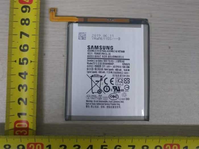В Samsung Galaxy A90 установят емкую батарейку – фото 1