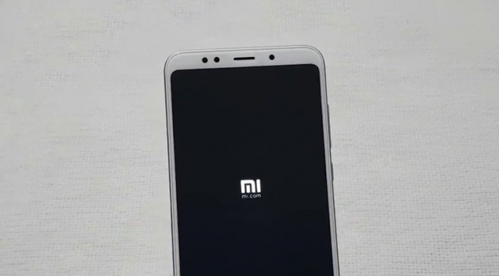 Xiaomi зависает на логотипе Mi – фото 1