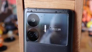Realme GT Neo 5 SE – игровой смартфон с премиальным экраном всего от 10 843