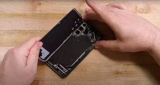 Samsung зробить ремонт смартфонів дешевшим та екологічно чистішим