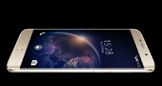 Безрамочный Elephone S7 с 10-ядерным Helio X20 показали в официальном проморолике