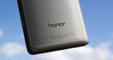 Honor Note 9 може стати екстремально великим фаблетом з AMOLED-дисплеєм