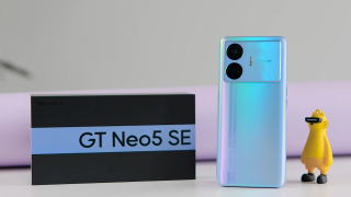 Realme GT Neo 5 SE за 9 077 – лучшее предложение для любителей поиграть? Snapdragon 7 Plus Gen 2, 1.5К дисплей, 100 Вт быстрая зарядка!