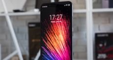 Xiaomi Mi 8 - єдиний конкурент OnePlus 6 у 2018 році