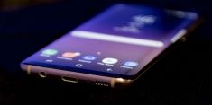 Пользователи жалуются, что Samsung Galaxy S8 самопроизвольно перезагружается