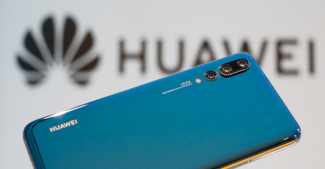 Huawei: 100% скидка на смартфоны в США в честь Черной пятницы