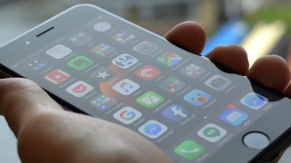 Приємна новина для власників iPhone: Apple подбала при свої клієнтів та випустила оновлення для старих пристроїів